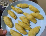 Foto langkah ke 4 dari resep Molen pisang renyah.