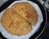 आटा गार्लिक ब्रेड (विदाउट यीस्ट और अवन)(atta garlic bread without yeast and oven recipe in hindi) रेसिपी चरण 7 फोटो