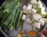 સરગવા નો સૂપ (Saragva Soup Recipe In Gujarati) રેસીપી સ્ટેપ1ફોટો