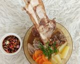 Foto langkah ke 9 dari resep Sop Iga dan Tulang Sumsum Kuah Bening.