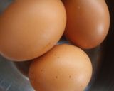Foto langkah ke 1 dari resep Bolu Kukus Ketan Hitam Toping Kacang.