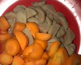 Foto langkah ke 1 dari resep Tumis Ayam Saus Tiram.