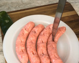 Foto del paso 1 de la receta: Salchichas con pimientos en Lékué Grill acompañadas de raviolis y ensalada