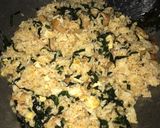 Foto langkah ke 3 dari resep Nasi Goreng Daun Mengkudu.