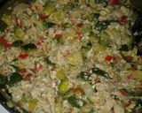 Foto del paso 6 de la receta: Zapallito revuelto c/pollo y tirabuzón