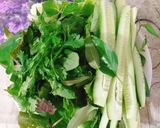 Hình bước làm 3 của món Bánh tráng cuốn thập cẩm