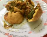 A picture of step 8 of Aloo vada.