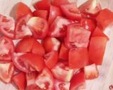 A picture of step 2 of Rajasthan ki Tomato Dry Red Chilli & Garlic Chutney Recipe.