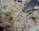 Foto langkah ke 3 dari resep Nasi Goreng Teri Daun Jeruk.