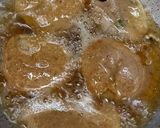 A picture of step 3 of Kuttu aloo pakoda.