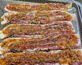A picture of step 2 of Hot honey Candy BACON 🥓.