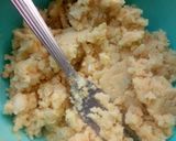 A picture of step 3 of Bread rolls with fried egg.