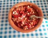 Une image de l'étape 2 de Fatayer aux oignons et tomates.