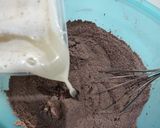 Foto langkah ke 4 dari resep Bolu kukus coklat tanpa telur dan mixer.