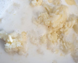 Foto del paso 3 de la receta: Parmentier de patata cremosa con rejo, potón y dos pimentones
