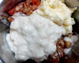 A picture of step 2 of Paneer Butter Masala with fresh cream.