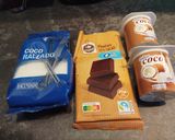 Foto del paso 1 de la receta: Bolitas de coco rallado con yogur y cobertura de chocolate