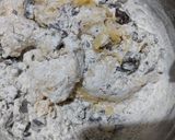 Foto del paso 5 de la receta: Galletas con chips en 15 minutos (10 unidades)