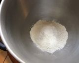 Une image de l'étape 1 de Pâte brisée au lait concentré et vanille.