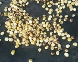 A picture of step 1 of Roasted Bengal Gram Chutney.