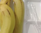 A picture of step 3 of Chocolate Dipped Banana.