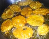 A picture of step 6 of Eggplant pakora.