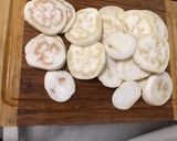 Une image de l'étape 3 de Gratin d'aubergines blanches aux deux poivrons, épices et parmesan.