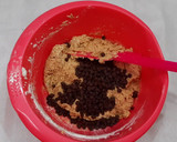 Foto langkah ke 4 dari resep Soft chocochip cookies 🍪.