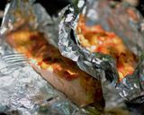 Foto del paso 3 de la receta Papillote de salmón y vegetales preparado al vapor