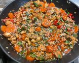 A picture of step 27 of Chicken with Cashews, Bell Peppers, and Carrots.