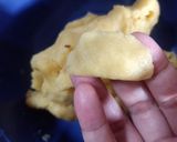 Foto langkah ke 3 dari resep Pastel Abon Mini ngeprul empuk.