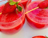 A picture of step 6 of Fresh Strawberries 🍓 juice.