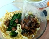 Foto langkah ke 6 dari resep Mie Ayam dari telur homemade kuah kaldu jamur - DEBM | Keto.