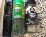 Foto del paso 1 de la receta: Pizza de hojaldre con aguacate, calabacín y salmón ahumado