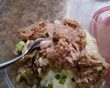 A picture of step 2 of Crunchy Tuna Salad.