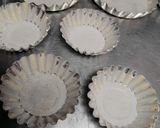 Foto del paso 5 de la receta: Tartaletas de manzana con pasas