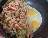 รูปขั้นตอนการทำที่ 5 ของ ข้าวผัดเนื้อสับ