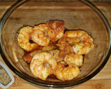 Foto del paso 2 de la receta: Empanadas camarón queso y ostión queso
