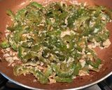 A picture of step 2 of Stir-Fried Bitter Melon with Eggs.