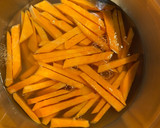 Foto del paso 9 de la receta: Bocados de pollo con chips de boniato y judías verdes rehogadas