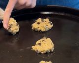 Foto del paso 5 de la receta: Galletitas de avena con chips (opción integral)
