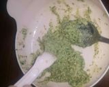 Foto langkah ke 3 dari resep Kukus kuning telur ayam kampung sayur bayam MPAsi 8 bulan.