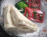 A picture of step 3 of Chicken sandwich.