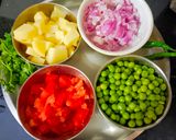 A picture of step 2 of Savory Vermicelli (Namkeen Jave).