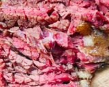 Foto langkah ke 3 dari resep Corned beef homemade slow cooker.