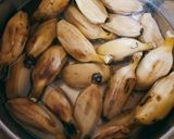 Hình bước làm 1 của món Chè Chuối Sáp