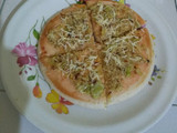 ચીઝ કોબી ઓનીયન પીઝા (Cheese Kobi Onion Pizza Recipe In Gujarati)