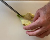 Foto del paso 3 de la receta: Alcachofas con jamón serrano y vinagreta