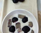 A picture of step 3 of Jamun Raita.