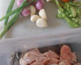 Foto langkah ke 1 dari resep Sop Ayam Kapri.